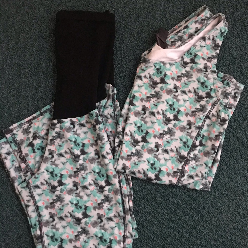 Maternity matching workout set tank top and capris